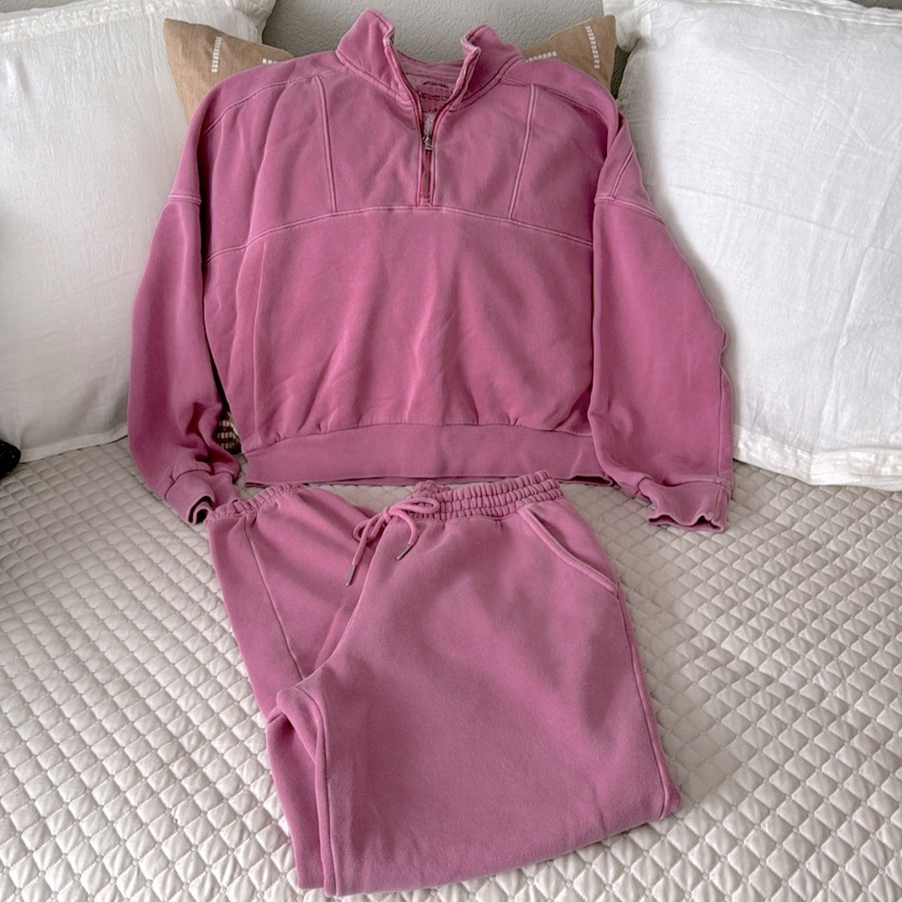 A&F Soft AF Max Essentials Set, Size Medium, Pink